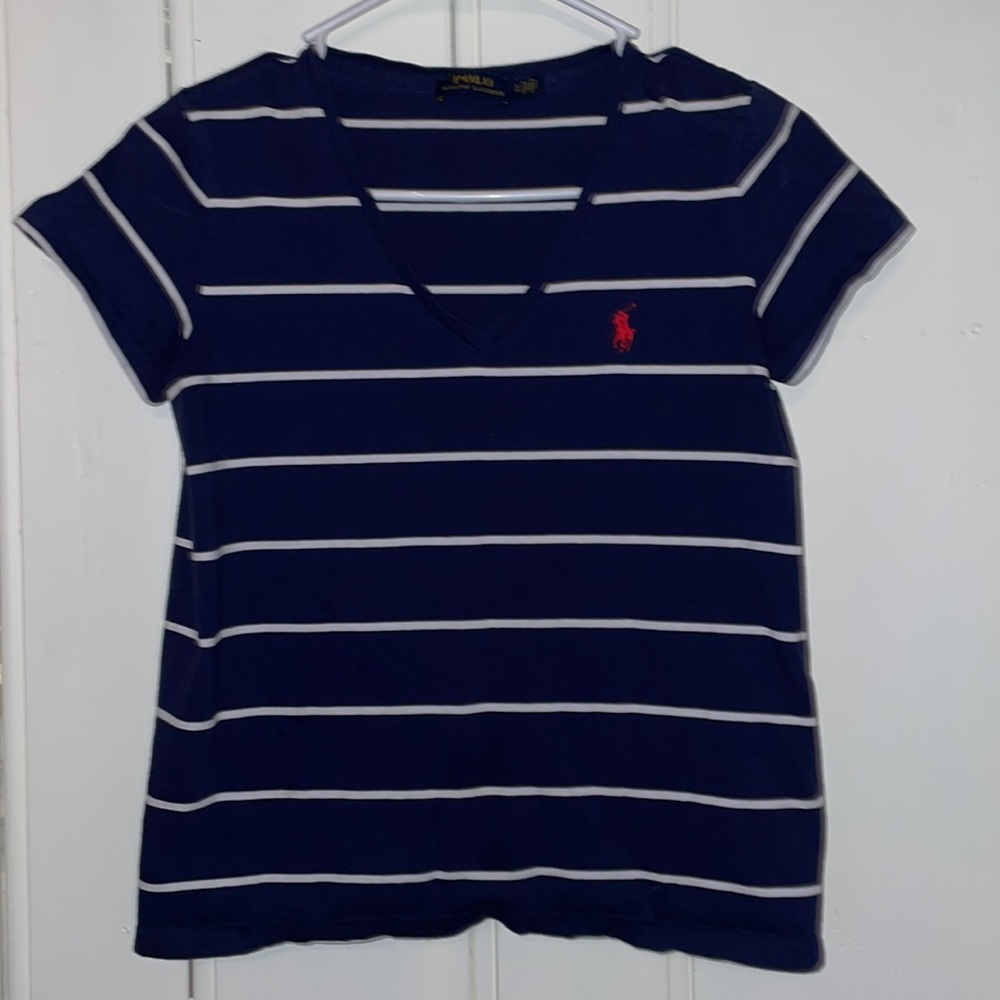 Small woman’s Polo Ralph Lauren stripped T-shirt.